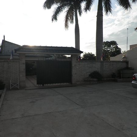 Hotel Las Residentas Luque Exteriér fotografie