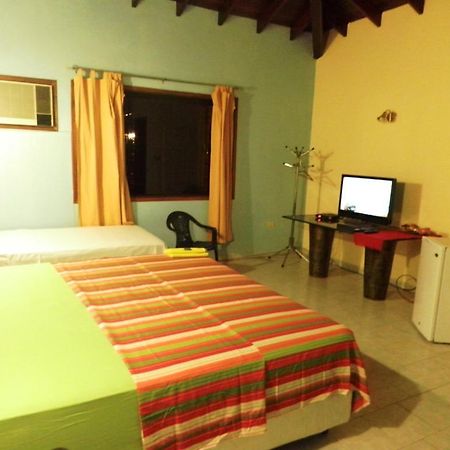 Hotel Las Residentas Luque Pokoj fotografie